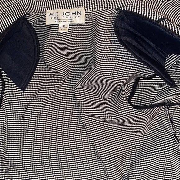 St. John Gray Knit Shirt Suit with Belted Blazer - Picture 9 of 12